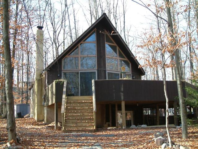 Front View of Arrowhead Lake Real Estate